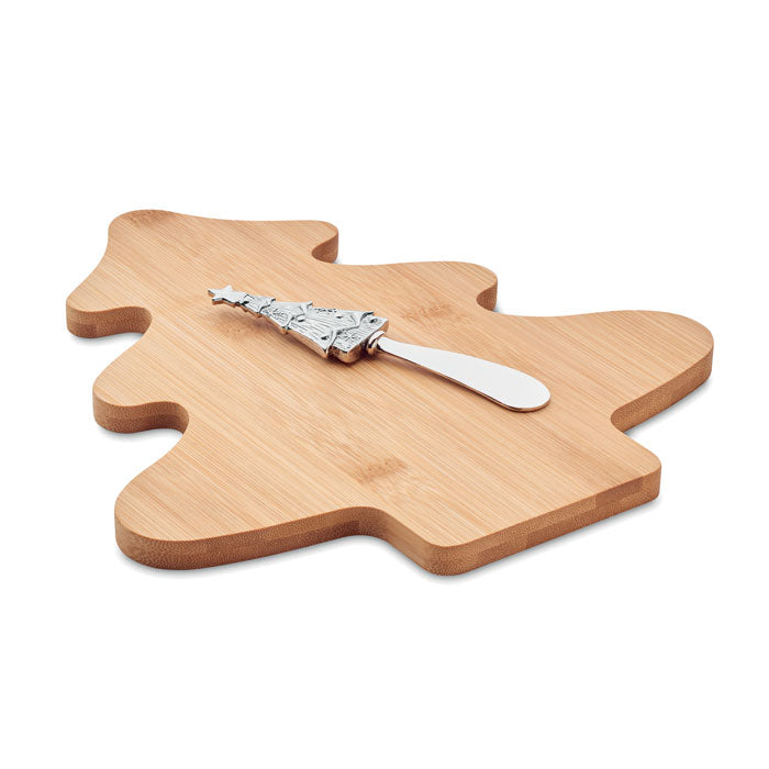 Cheese board set in bamboo 3