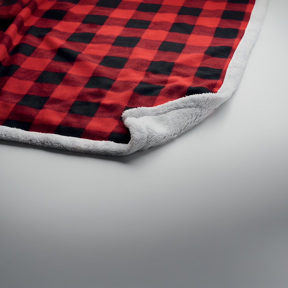Sherpa-Lined Fleece Blanket 6