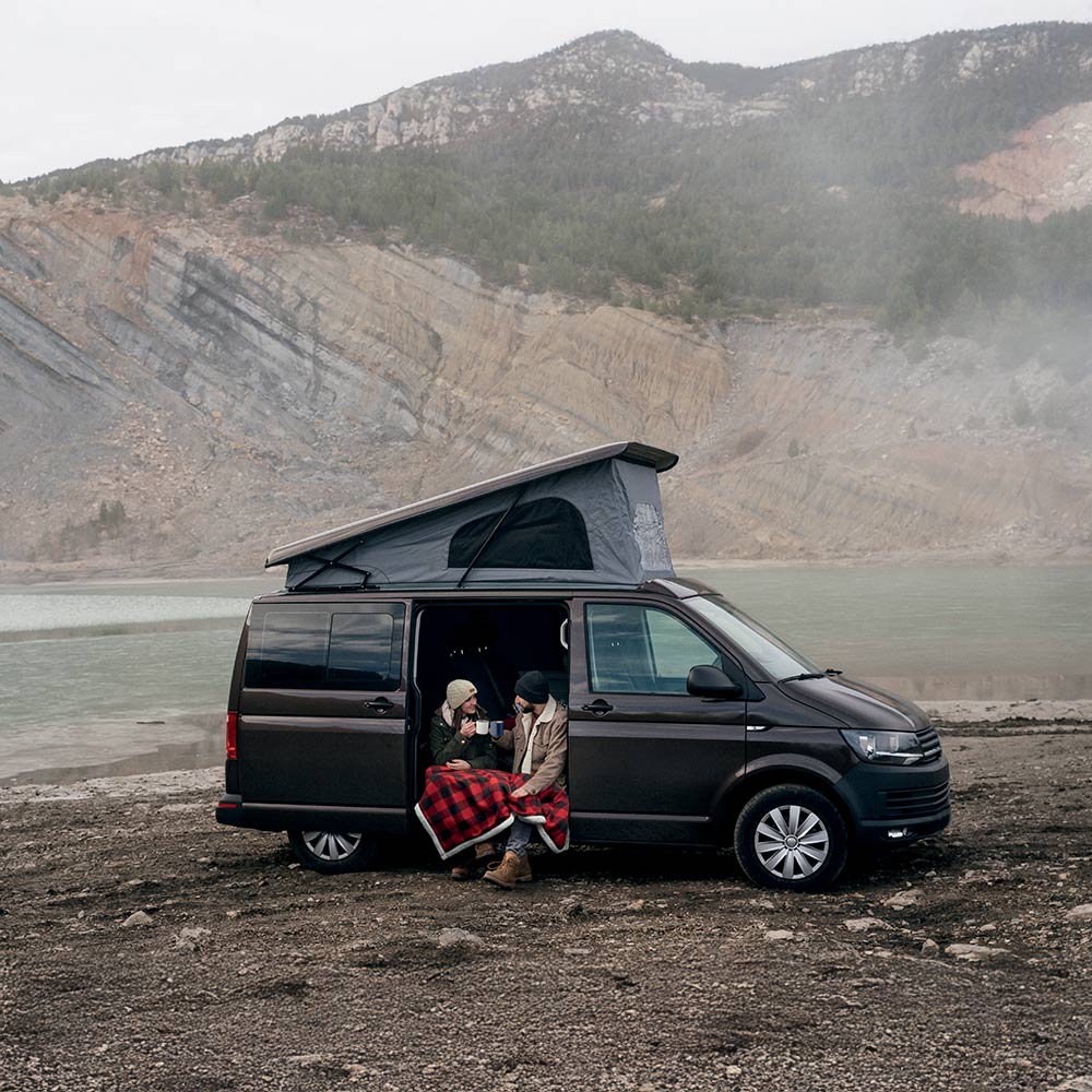 Sherpa-Lined Fleece Blanket 7