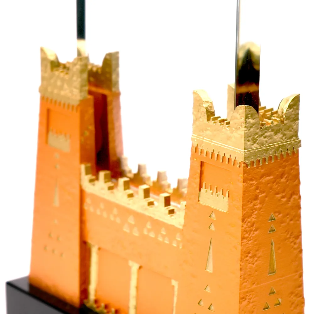 Castle Design Crystal Award in Black Presentation Box 3