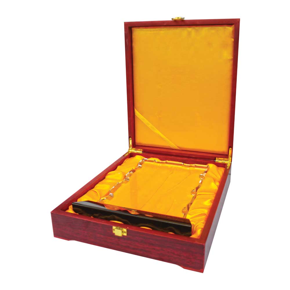 Crystal Awards CR-04 3