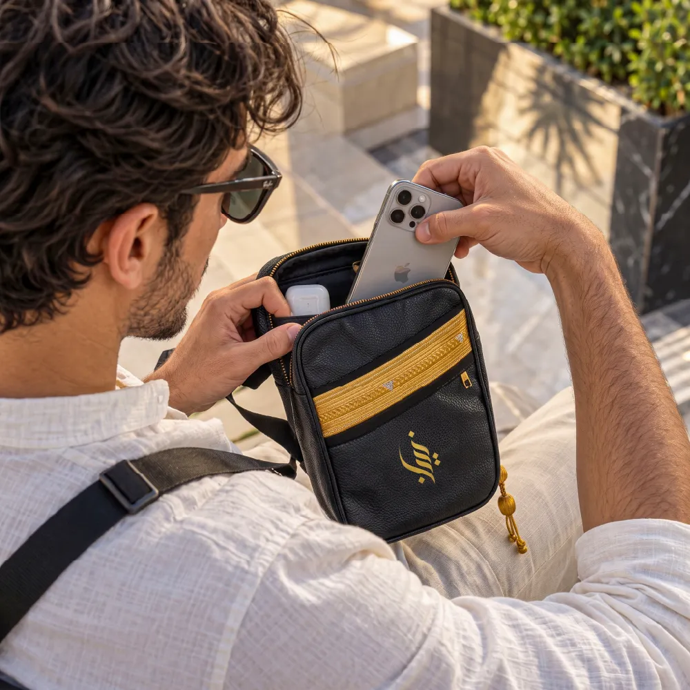 Crossbody Bag in PU Leather with Arabic Traditional Gold Bisht Design 4