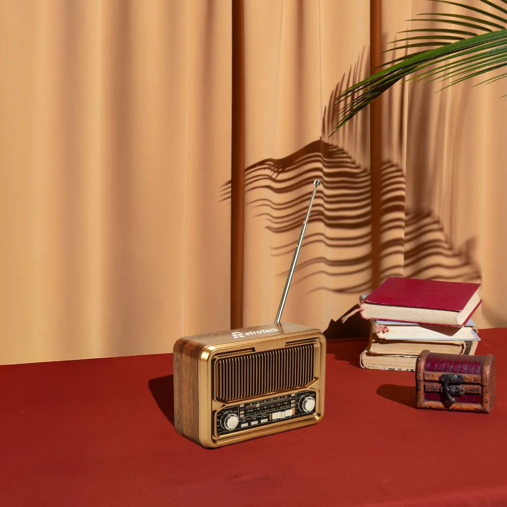Vintage Design Bluetooth Speaker with Radio and Solar Panel 9