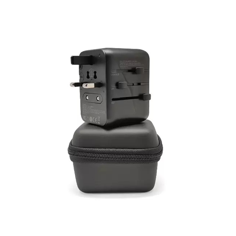 World Travel Adapter With 20W PD  5